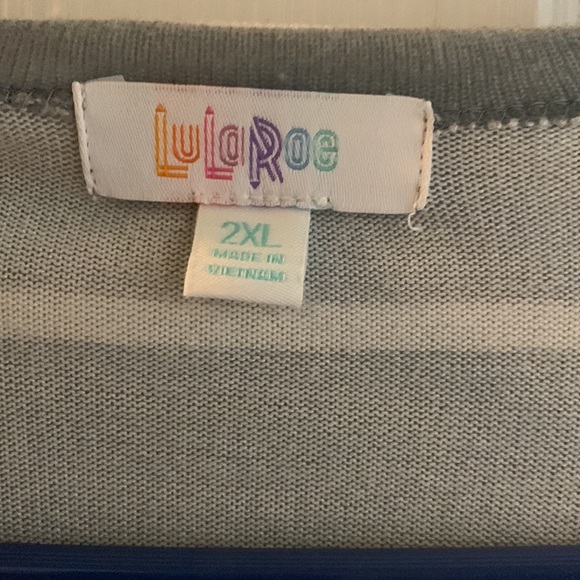 LuLa Roe cardigan. - Picture 3 of 7